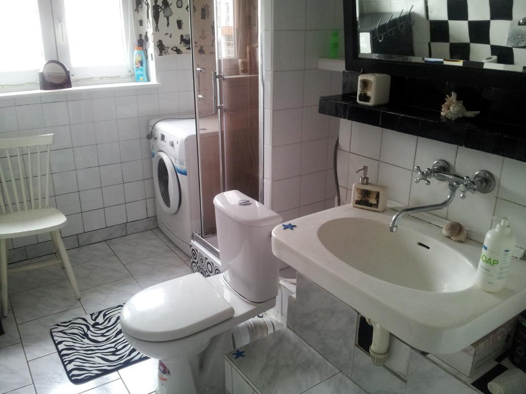 Sloneczny Apartament Z Balkonem